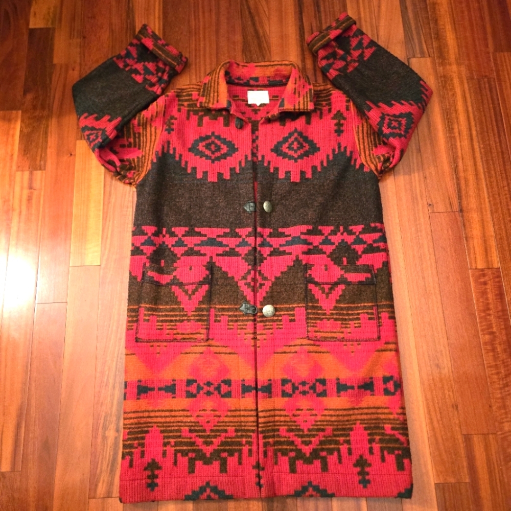 Vintage Large Aztec Patterned Red/Black Coat Front Pockets Wool Knee-Trench